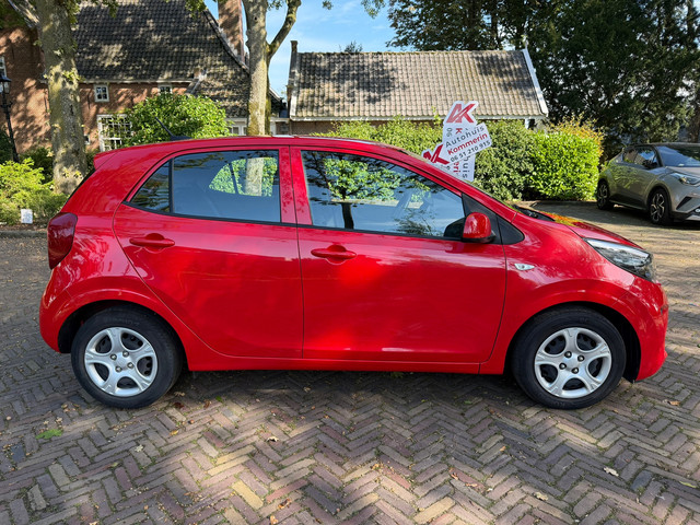 Foto 5 van Kia Picanto 1.0 DPi ComfortLine.Wij zijn altijd de goedkoopste met de beste Vakgarage BOVAG service.