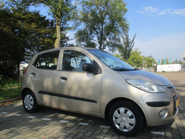 Foto 2 van Hyundai I10 1.1 5-drs Airco