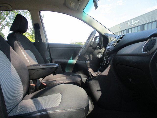 Foto 5 van Hyundai I10 1.1 5-drs Airco
