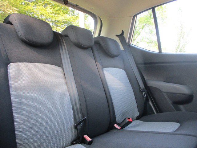 Foto 6 van Hyundai I10 1.1 5-drs Airco