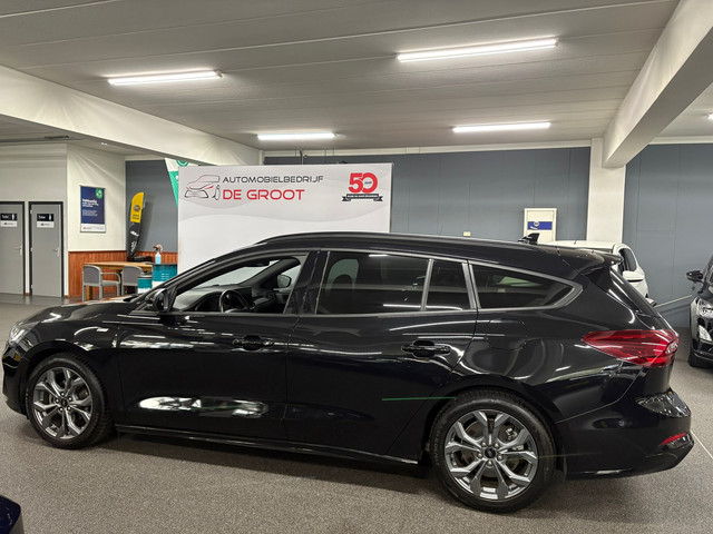 Foto 3 van Ford Focus Wagon 1.0 EcoBoost Hybrid ST Line/ NL auto/ Eerste eigenaar/ BTW auto