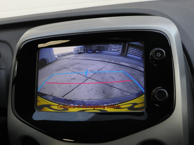 Foto 4 van Toyota Aygo 1.0 VVT-i x-play | Camera | Bluetooth | Airco | Zuinig! | Origineel NL
