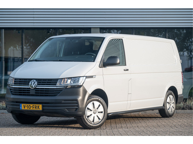 Foto 2 van Volkswagen Transporter 2.0 TDI L2H1 28 | Cruise | Airco | Bluetooth | Betimmering |