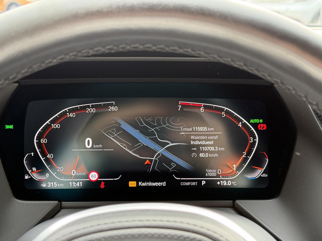 Foto 4 van BMW 1-serie 118i Executive Edition | NAP | Dealer onderhouden | Stoelverwarming | Navigatie | LED |