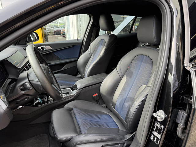 Foto 7 van BMW 1-serie 118i Executive Edition | NAP | Dealer onderhouden | Stoelverwarming | Navigatie | LED |