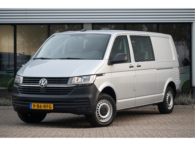Foto 2 van Volkswagen Transporter 2.0 TDI L2H1 30 DC Comfortline | Navi | Camera | PDC V+A | AppConnect | 2 Sch