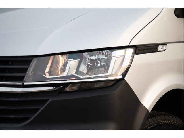 Foto 4 van Volkswagen Transporter 2.0 TDI L2H1 30 DC Comfortline | Navi | Camera | PDC V+A | AppConnect | 2 Sch