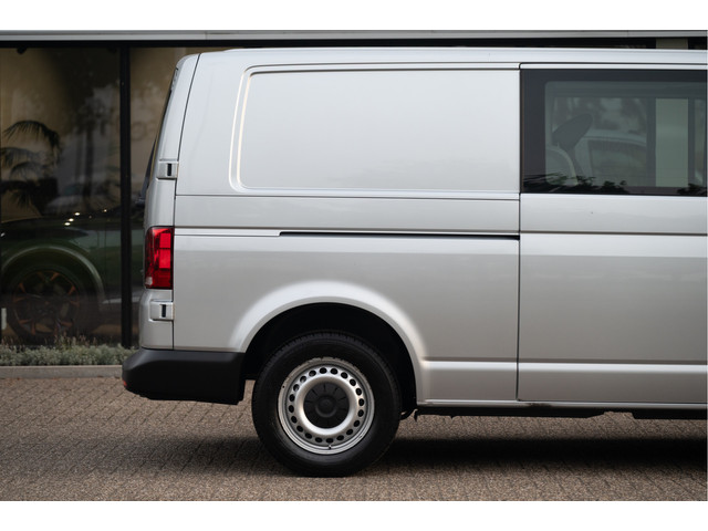 Foto 8 van Volkswagen Transporter 2.0 TDI L2H1 30 DC Comfortline | Navi | Camera | PDC V+A | AppConnect | 2 Sch