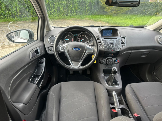 Foto 4 van Ford Fiesta 1.5 TDCi Style Lease