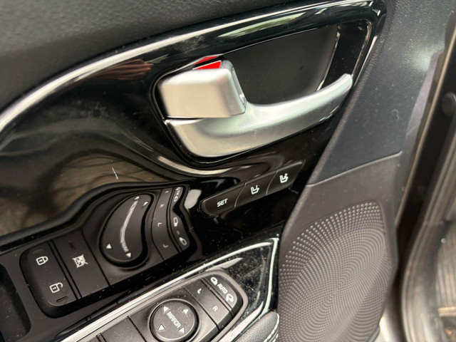 Foto 3 van Kia e-Niro ExecutiveLine 64 kWh | Schuifdak | Leder | Memory Seats | Stoelverwarming & Ventilatie |