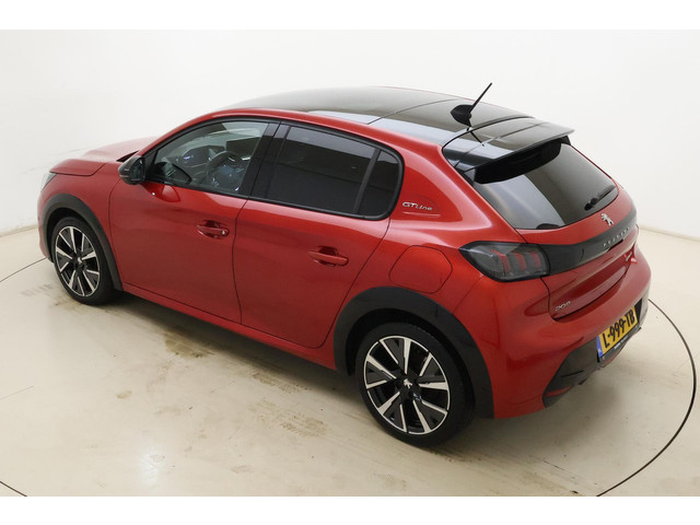 Foto 7 van Peugeot 208 1.2 PureTech GT-Line | Stoelverwarming | Adaptive cruise control | Panoramadak | Achteru