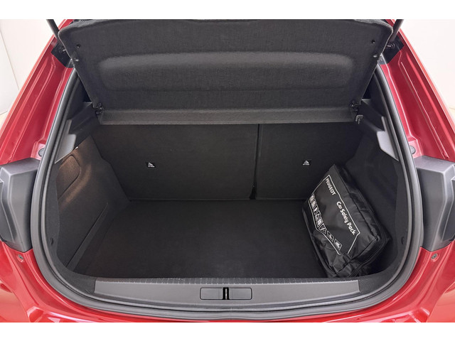 Peugeot 208 1.2 PureTech GT-Line | Stoelverwarming | Adaptive cruise control | Panoramadak | Achteru
