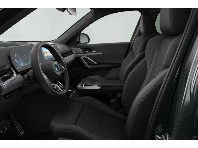 Foto 3 van BMW X1 xDrive25e | M Sportpakket Pro | Innovation Pack | Comfort Pack | Travel Pack | Trekhaak