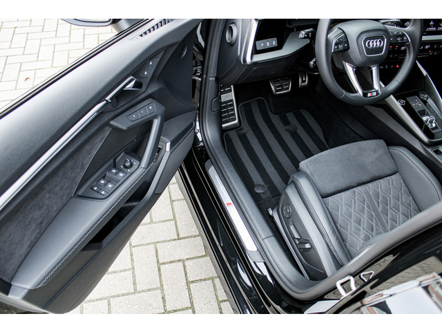 Foto 6 van Audi A3 Sportback 45 TFSI e S edition Competition | Memory | B&O | Matrix | Camera | Standkachel