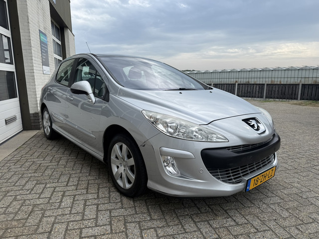 Foto 4 van Peugeot 308 1.6 THP XT|Automaat|Trekhaak|Clima|Pano|