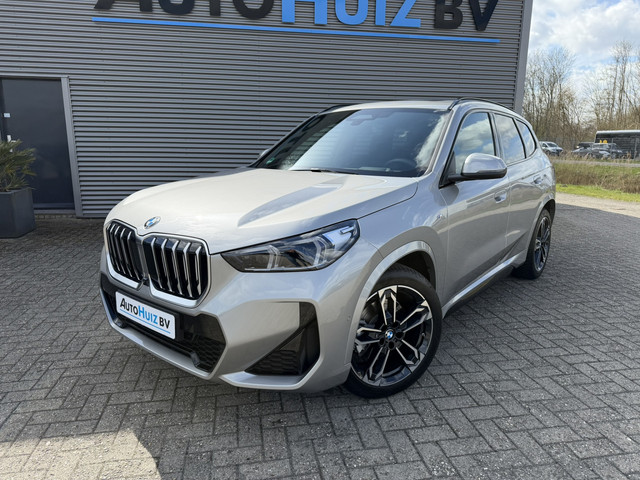 Foto 9 van BMW X1 sDrive20i M Sport Panoramadak Stuurwielverwarming Massage 19 Inch Keyless Entry ACC Harman-Ka