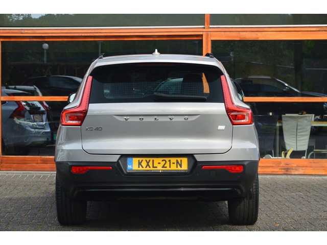 Foto 2 van Volvo XC40 T4 Plug-in hybrid Plus Dark|Camera|Stoelverwarming|Facelift|