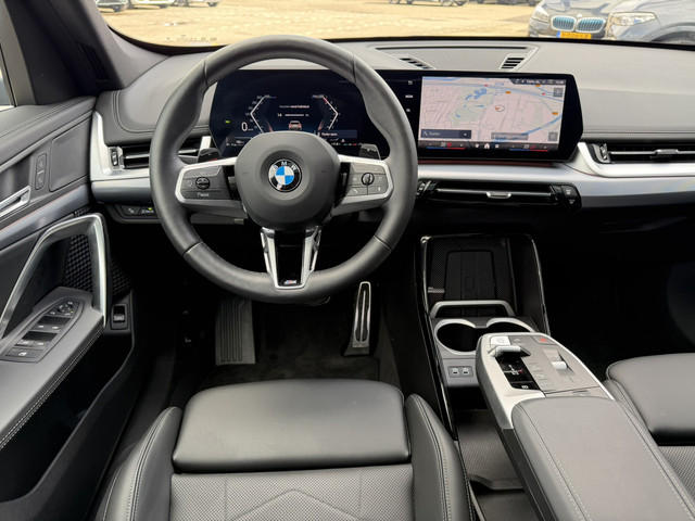 Foto 3 van BMW X1 sDrive20i M Sport Premium Pakket Panoramadak Trekhaak Achteruitrijcamera Stoelverwarming Keyl
