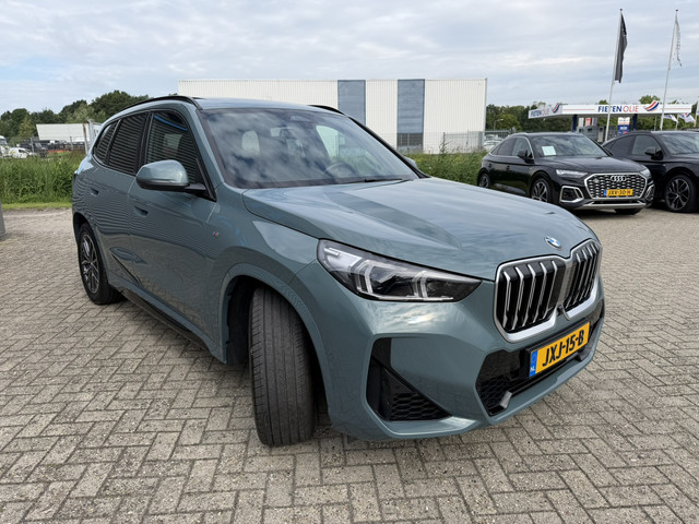 Foto 8 van BMW X1 xDrive23i M Sport Panoramadak Trekhaak Head-Up Display Leder ACC Stoelverwarming Harman-Kardo