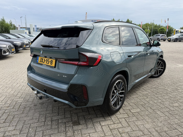 Foto 7 van BMW X1 xDrive23i M Sport Panoramadak Trekhaak Head-Up Display Leder ACC Stoelverwarming Harman-Kardo