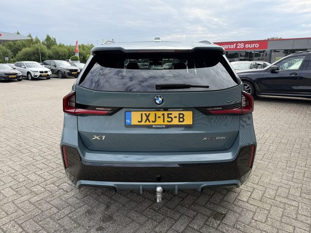 Foto 6 van BMW X1 xDrive23i M Sport Panoramadak Trekhaak Head-Up Display Leder ACC Stoelverwarming Harman-Kardo
