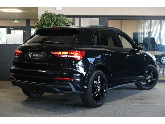 Audi Q3 45 TFSI e S-Line 245 PK Pano Leder Black Pack Led Navi Virtual