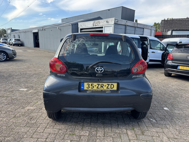 Foto 3 van Toyota Aygo 1.0-12V (bj 2008)
