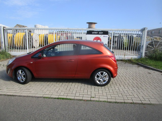 Foto 2 van Opel Corsa 1.3 CDTi EcoFlex S/S Anniversary Edition