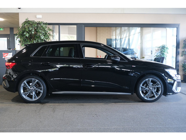 Foto 9 van Audi A3 Sportback 30 TFSI 2x S-line Leder Matrix Camera Led