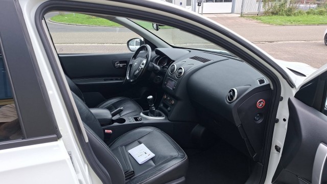 Foto 6 van NISSAN QASHQAI+2 2.0 Tekna 7 persoons
