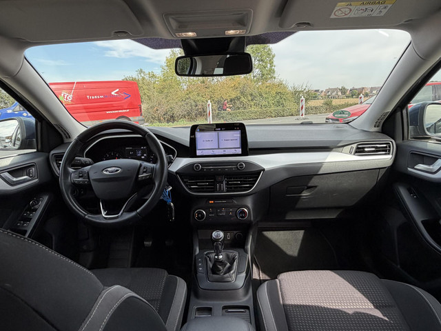 Foto 3 van Ford Focus Wagon 1.0 EcoBoost ST Line Business WINTER PACK | AIRCO | BOVAG !!