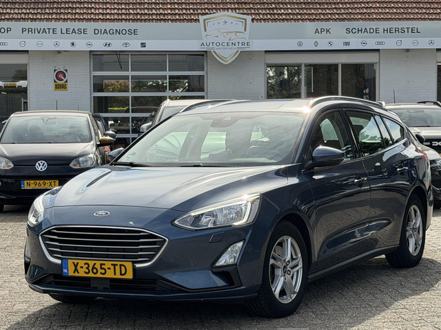 Foto 4 van Ford Focus Wagon 1.0 EcoBoost ST Line Business WINTER PACK | AIRCO | BOVAG !!