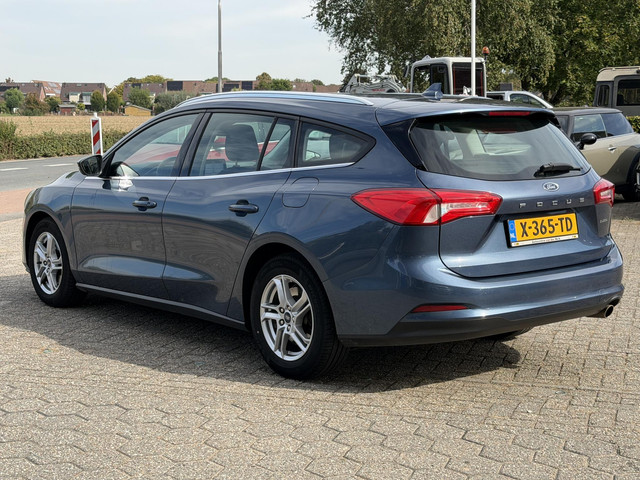 Foto 9 van Ford Focus Wagon 1.0 EcoBoost ST Line Business WINTER PACK | AIRCO | BOVAG !!