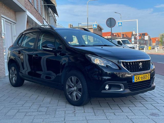 Foto 9 van Peugeot 2008 1.2 PureTech Blue Lion | 'Hoge instap' | 1e Eig | NL Auto