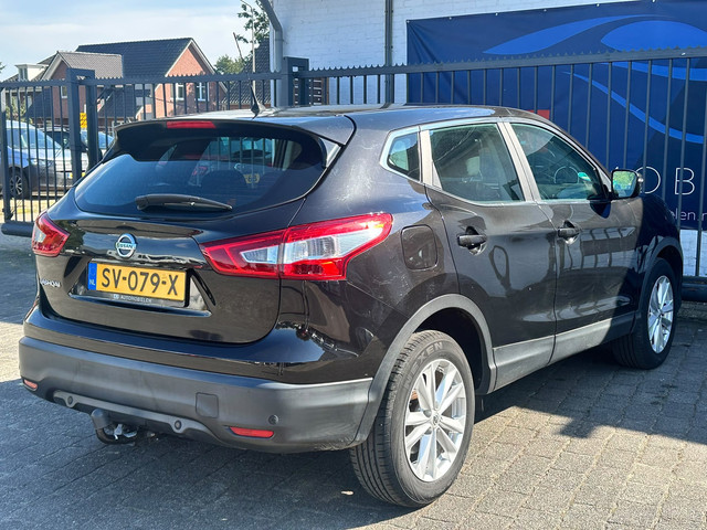 Foto 4 van Nissan Qashqai 1.2 Acenta / CAMERA / STOELVERWARMING / NAVIGATIE / TREKHAAK