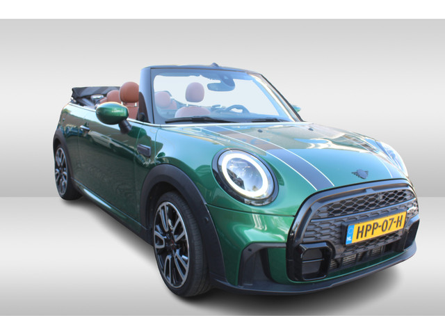 Foto 9 van MINI Cabrio 1.5 Cooper John Cooper Works l Britisch racing green l Chester bruin leer l PDC l Stoelv