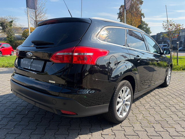 Foto 5 van Ford Focus Wagon 1.0 Titanium, Winterpakket