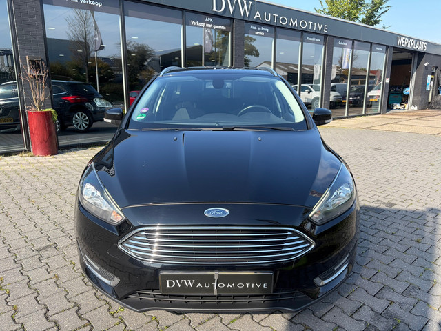 Foto 7 van Ford Focus Wagon 1.0 Titanium, Winterpakket