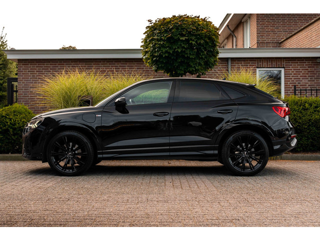 Foto 8 van Audi Q3 Sportback 45 TFSI e Advanced Edition S-Line 1e Eig Ambiance Camera Keyless 21'' ABT