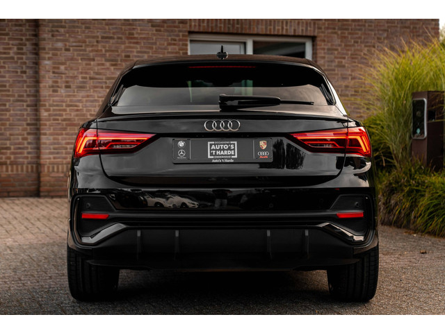 Foto 4 van Audi Q3 Sportback 45 TFSI e Advanced Edition S-Line 1e Eig Ambiance Camera Keyless 21'' ABT