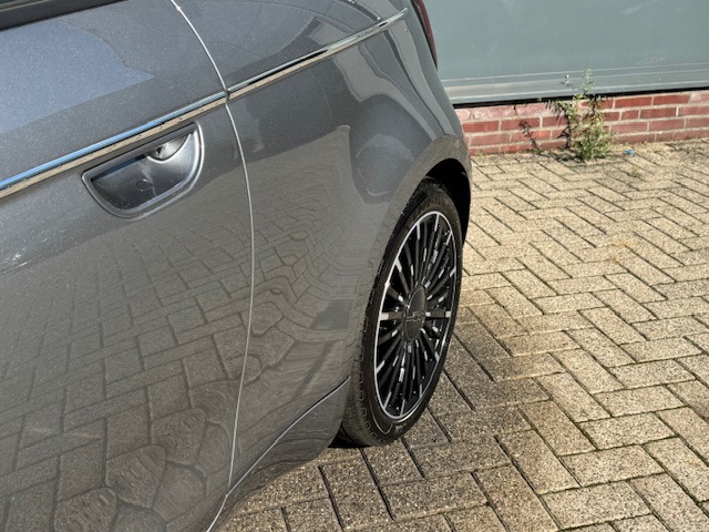 Foto 5 van Fiat 500 La Prima By Bocelli 42 kWh *pano *camera *carplay