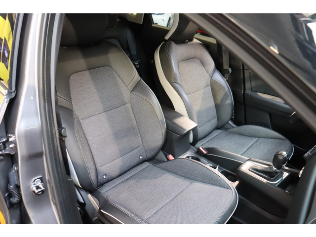Foto 4 van Renault Captur MHEV 140pk EDC Automaat Intens (bj 2021)