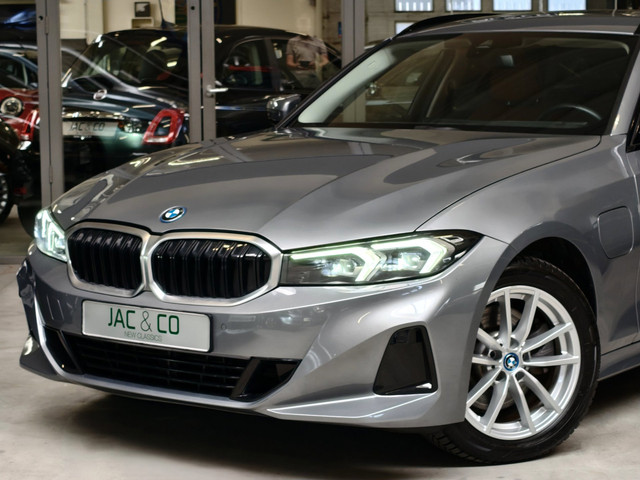 Foto 8 van BMW 3-serie Touring 320e Cognac Leder - Dealer onderhouden