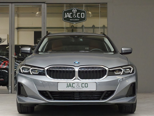 Foto 9 van BMW 3-serie Touring 320e Cognac Leder - Dealer onderhouden