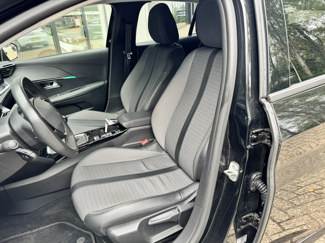Foto 9 van Peugeot 208 1.2 PureTech Allure Pack*Navi*Camera*EXPORT/EX.BPM*