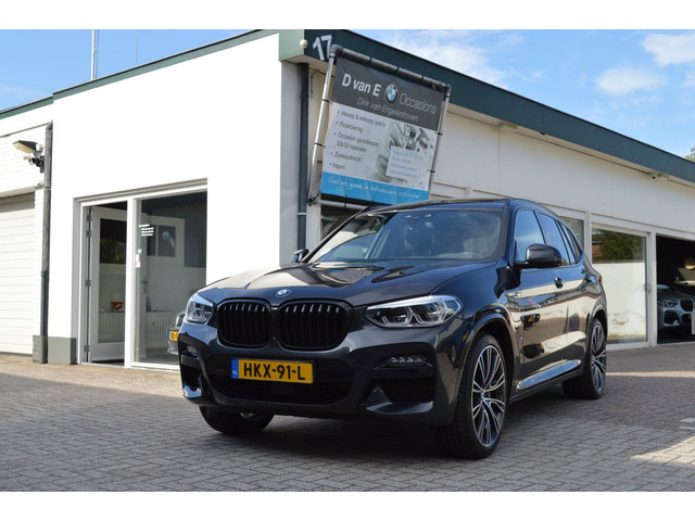Foto 2 van BMW X3 XDrive30e M Pakket High/Pano/21"/Trekhaak