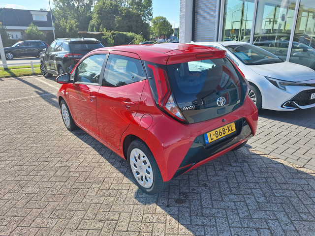 Foto 8 van Toyota Aygo 1.0 VVT-i x-play met AppleCarPaly/AndroidAuto