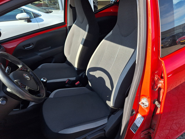 Foto 7 van Toyota Aygo 1.0 VVT-i x-play met AppleCarPaly/AndroidAuto