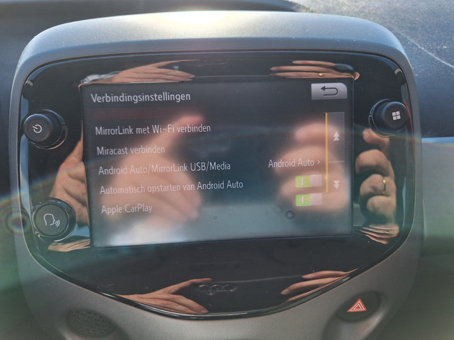 Foto 2 van Toyota Aygo 1.0 VVT-i x-play met AppleCarPaly/AndroidAuto