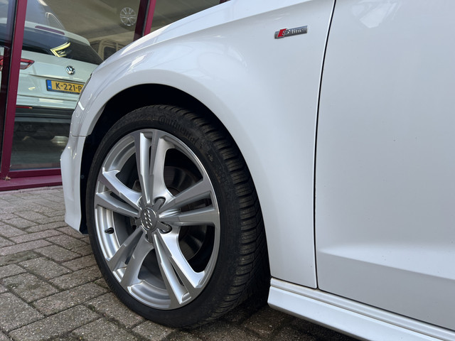 Foto 5 van Audi A3 Sportback 35 TFSI CoD Design Pro Line Plus | LED | PDC | Cruise | Camera | Navi | S-line |